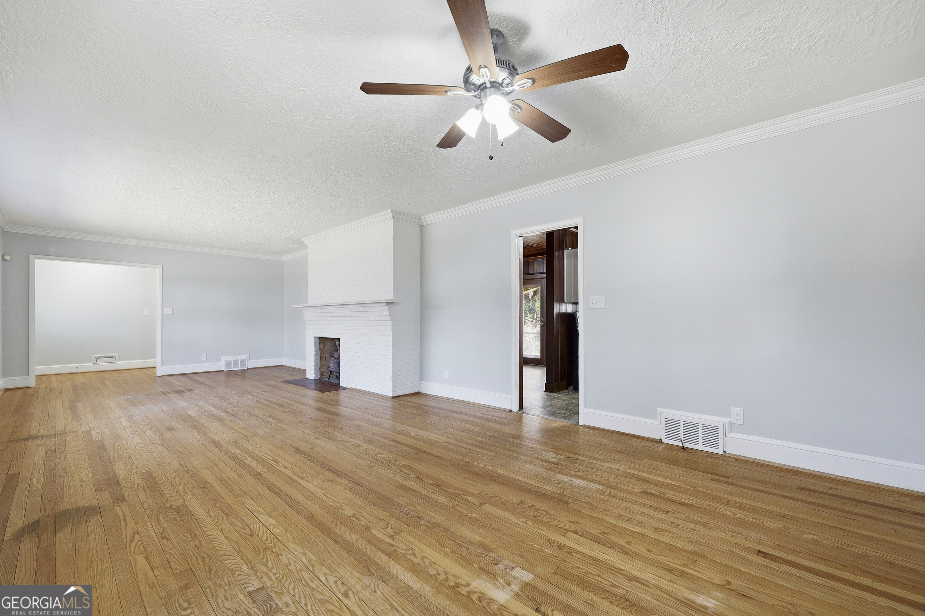 88 W New Street Winder GA 30680