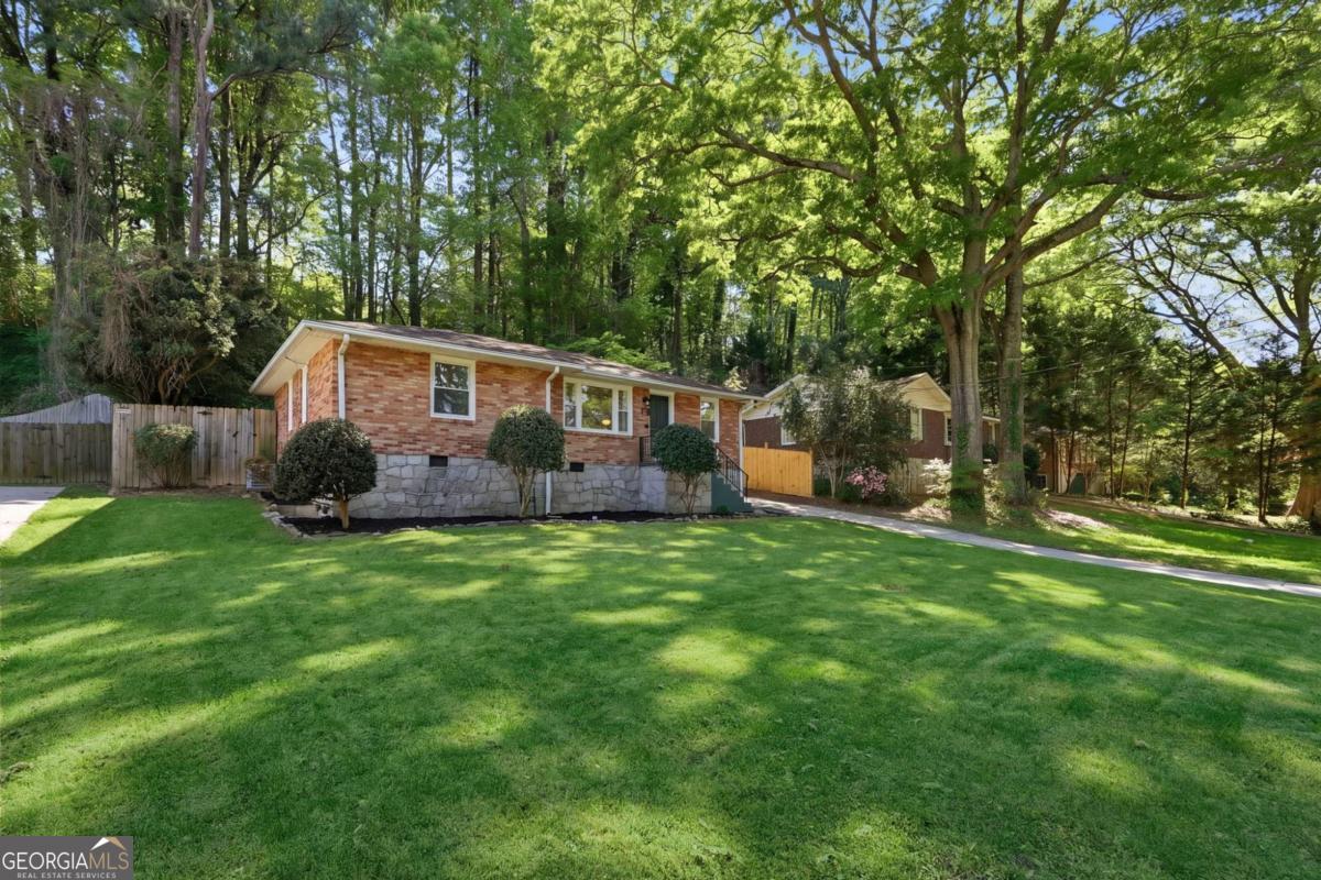 898 Scott Circle Decatur GA 30033