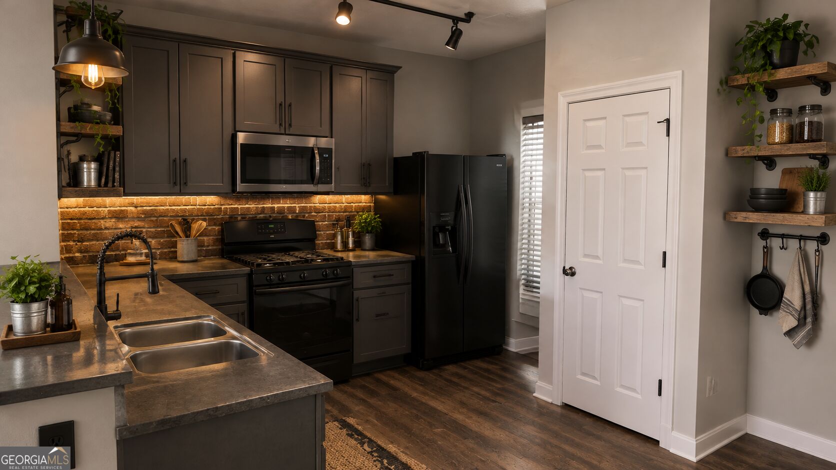 4382 Stone Gate Way East Point GA 30344