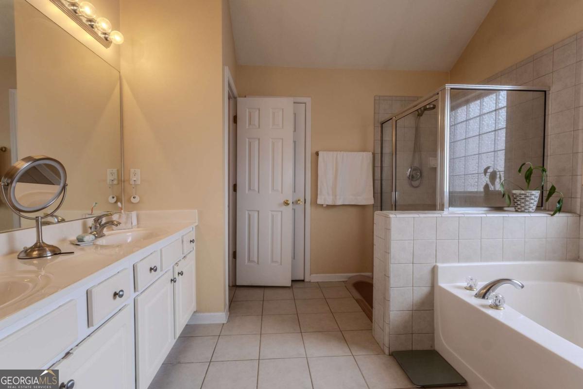 3385 Stoneleigh Run Drive Buford GA 30519