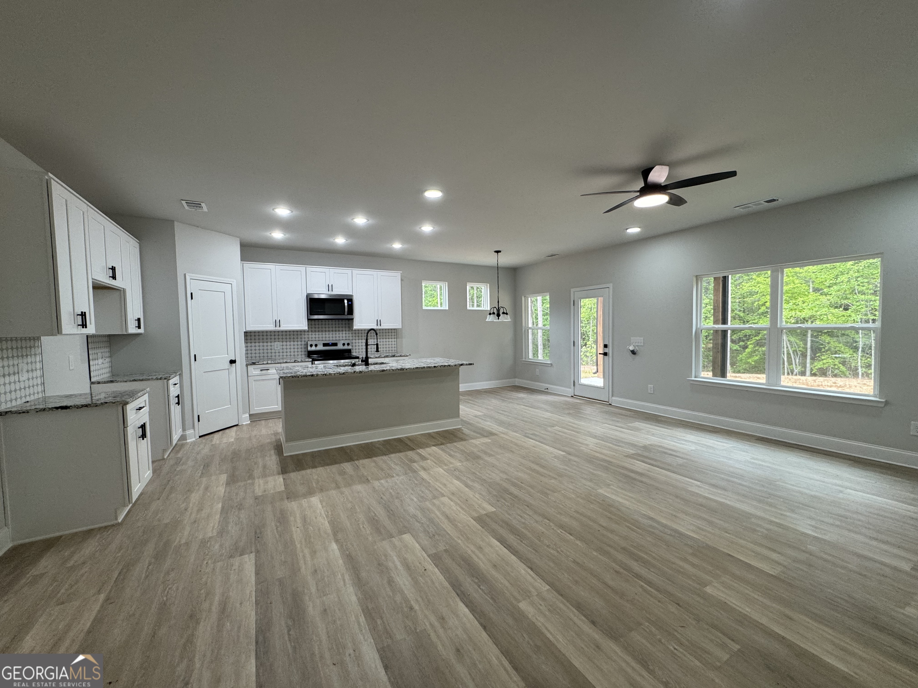 2057 N. Hicks Road Toccoa GA 30577