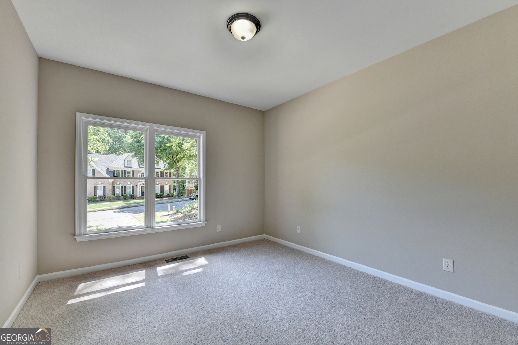 1251 Chadwick Lakes Drive Lawrenceville GA 30043