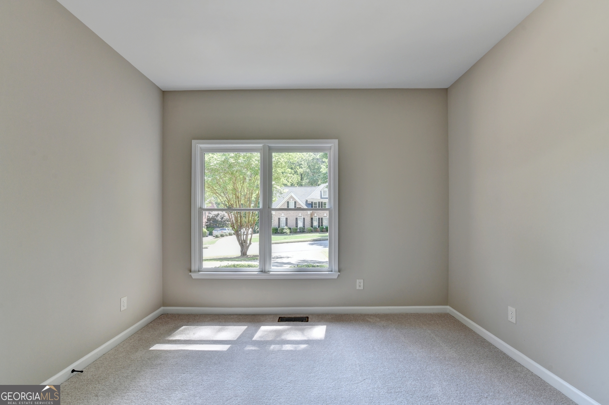 1251 Chadwick Lakes Drive Lawrenceville GA 30043