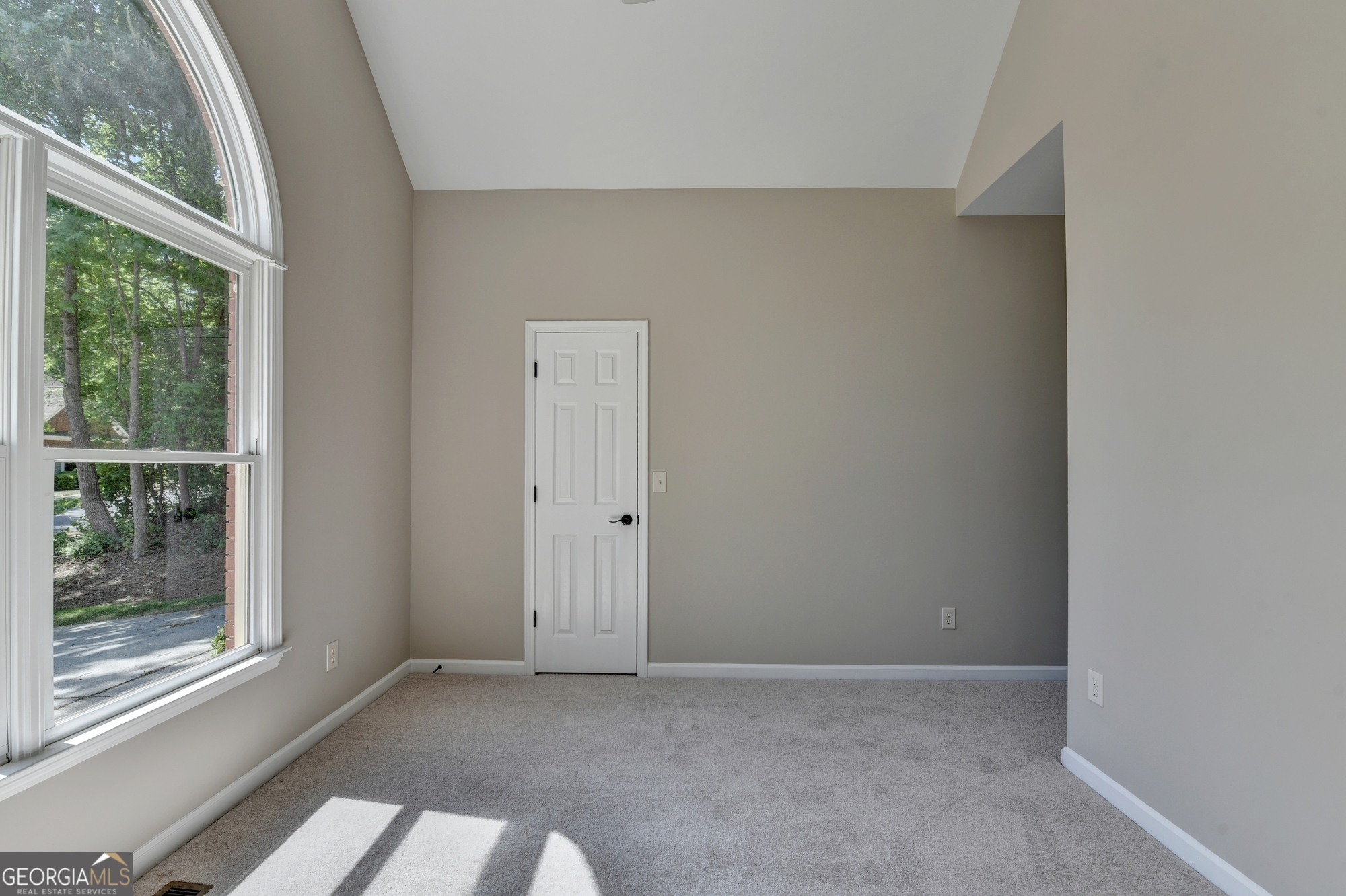 1251 Chadwick Lakes Drive Lawrenceville GA 30043