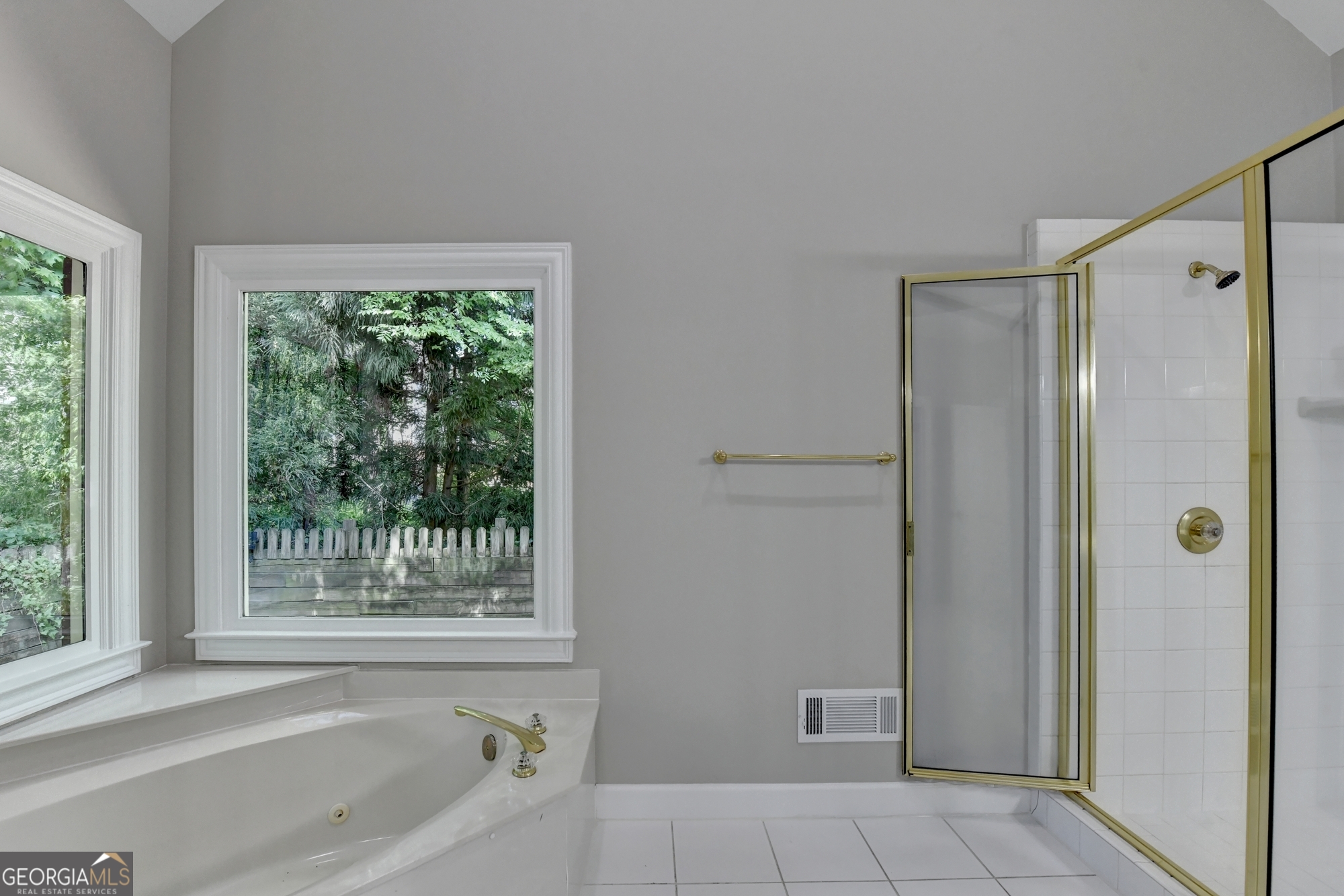 1251 Chadwick Lakes Drive Lawrenceville GA 30043
