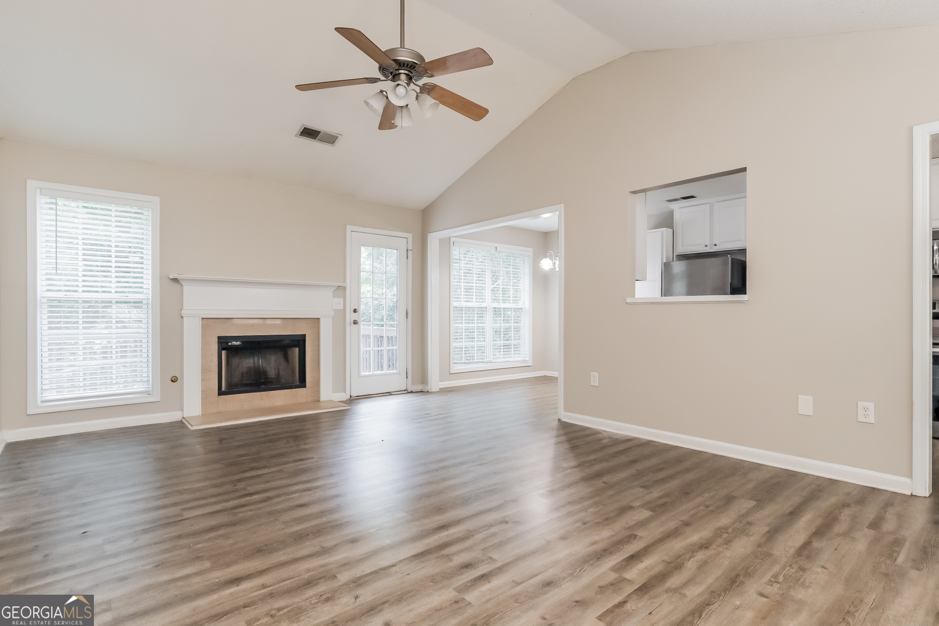 830 Lincoln Square Locust Grove GA 30248