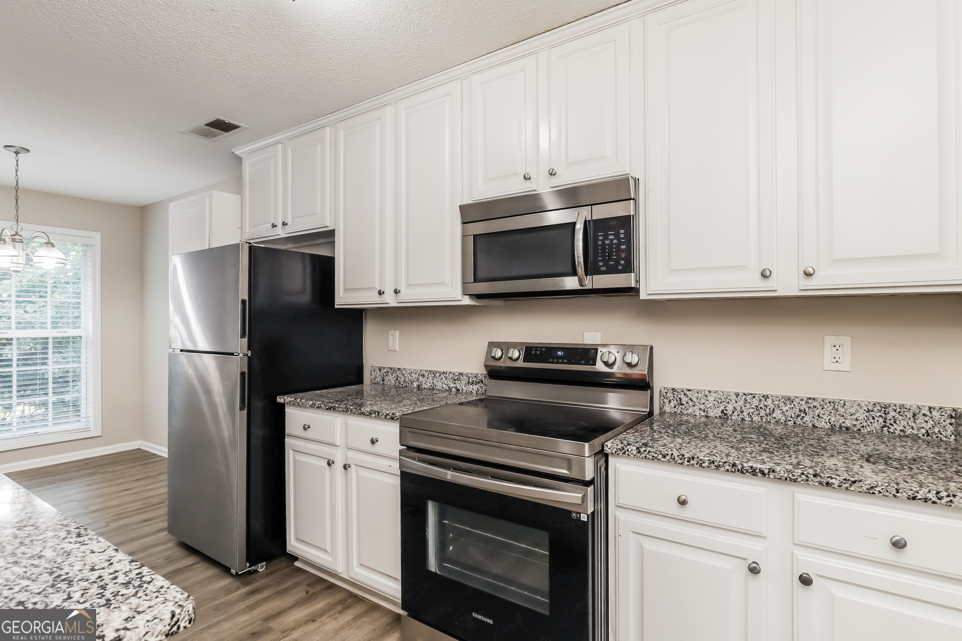 830 Lincoln Square Locust Grove GA 30248