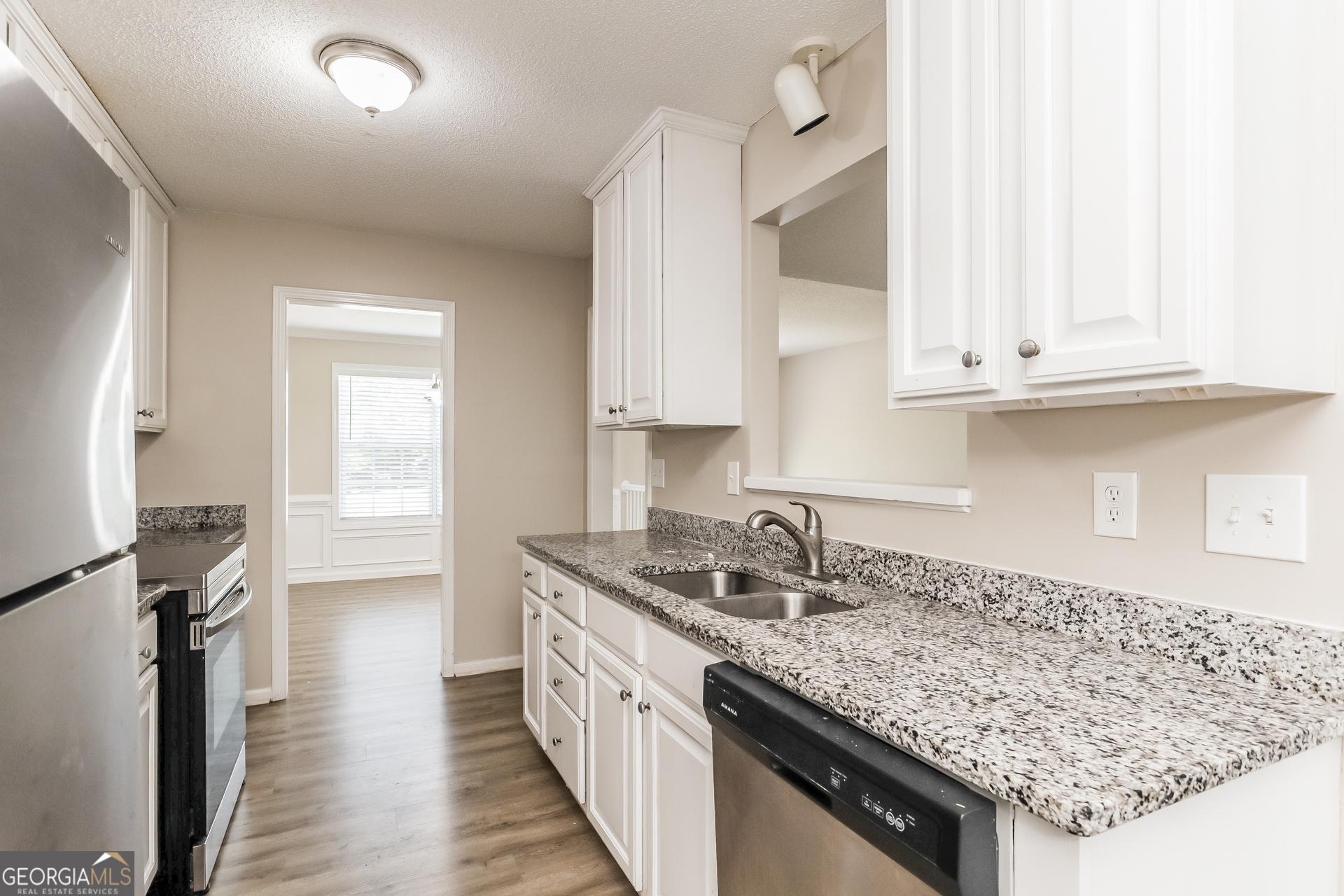 830 Lincoln Square Locust Grove GA 30248
