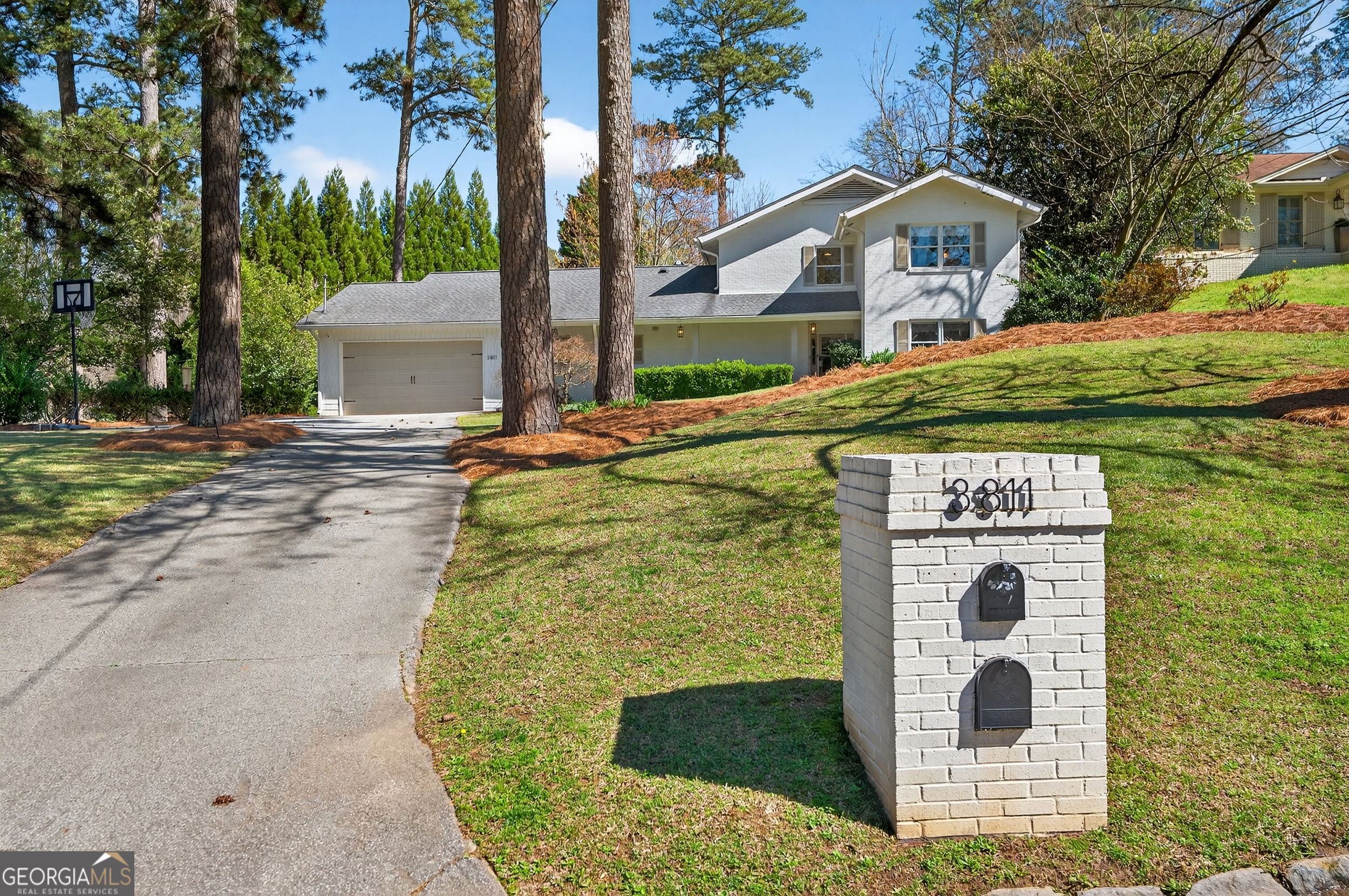 3811 N Stratford Road NE Atlanta GA 30342