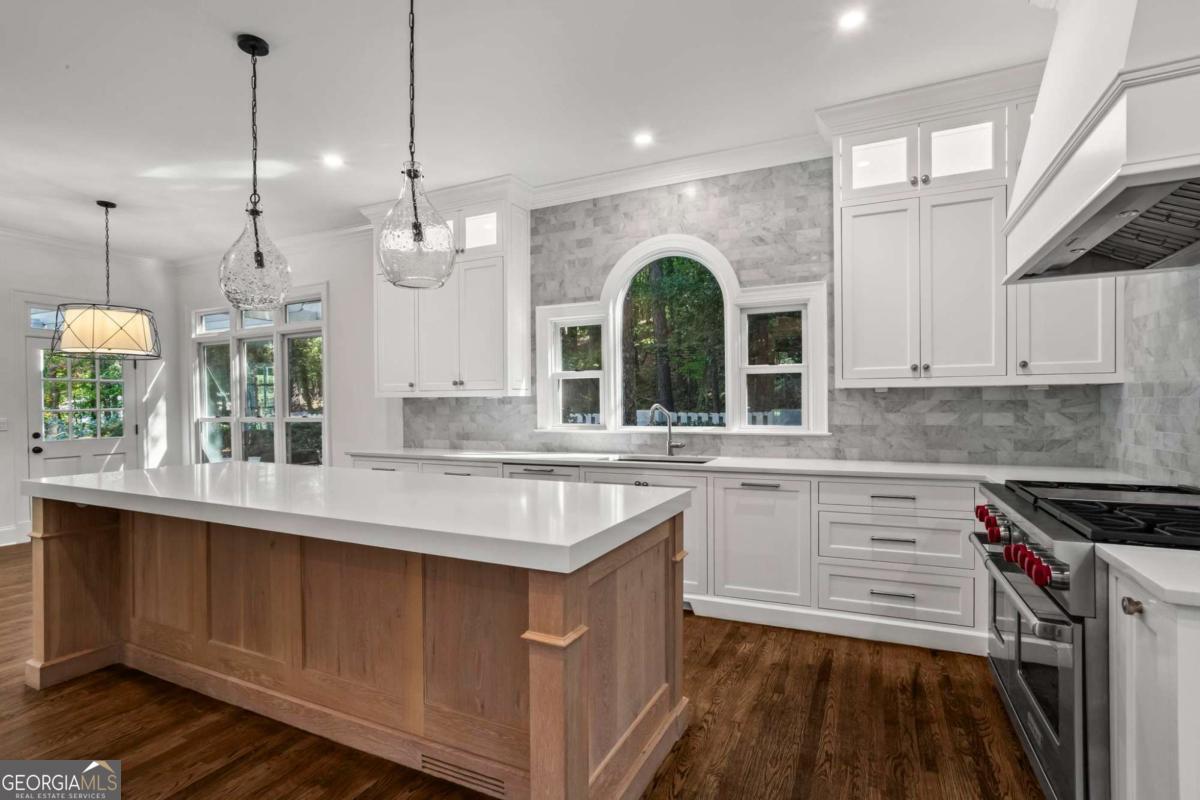 1235 W Garmon Road NW Sandy Springs GA 30327