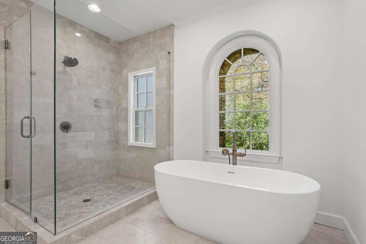 1235 W Garmon Road NW Sandy Springs GA 30327