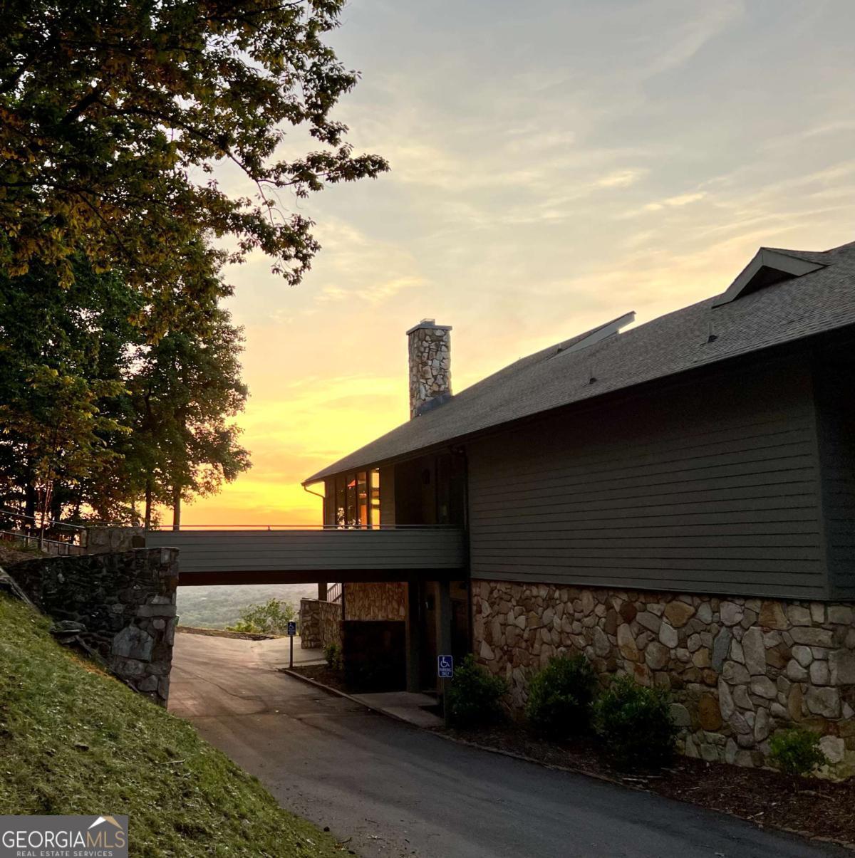 228 Sleepy Hollow Circle Jasper GA 30143