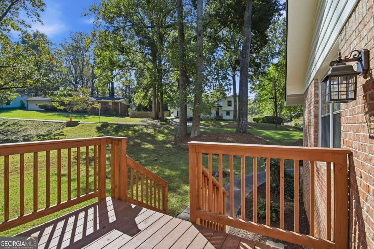 31 Huntwood Drive SE Smyrna GA 30082