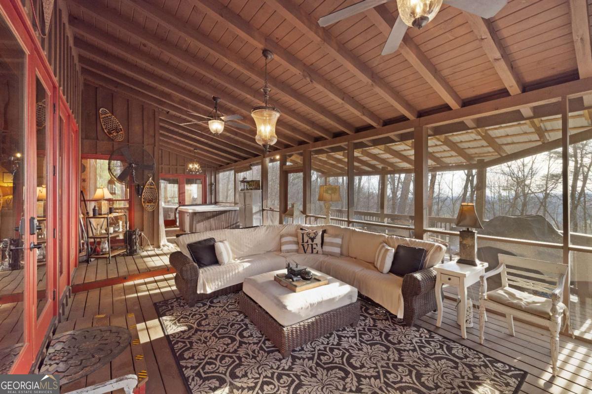 766 Laurel Ridge Drive Blue Ridge GA 30513