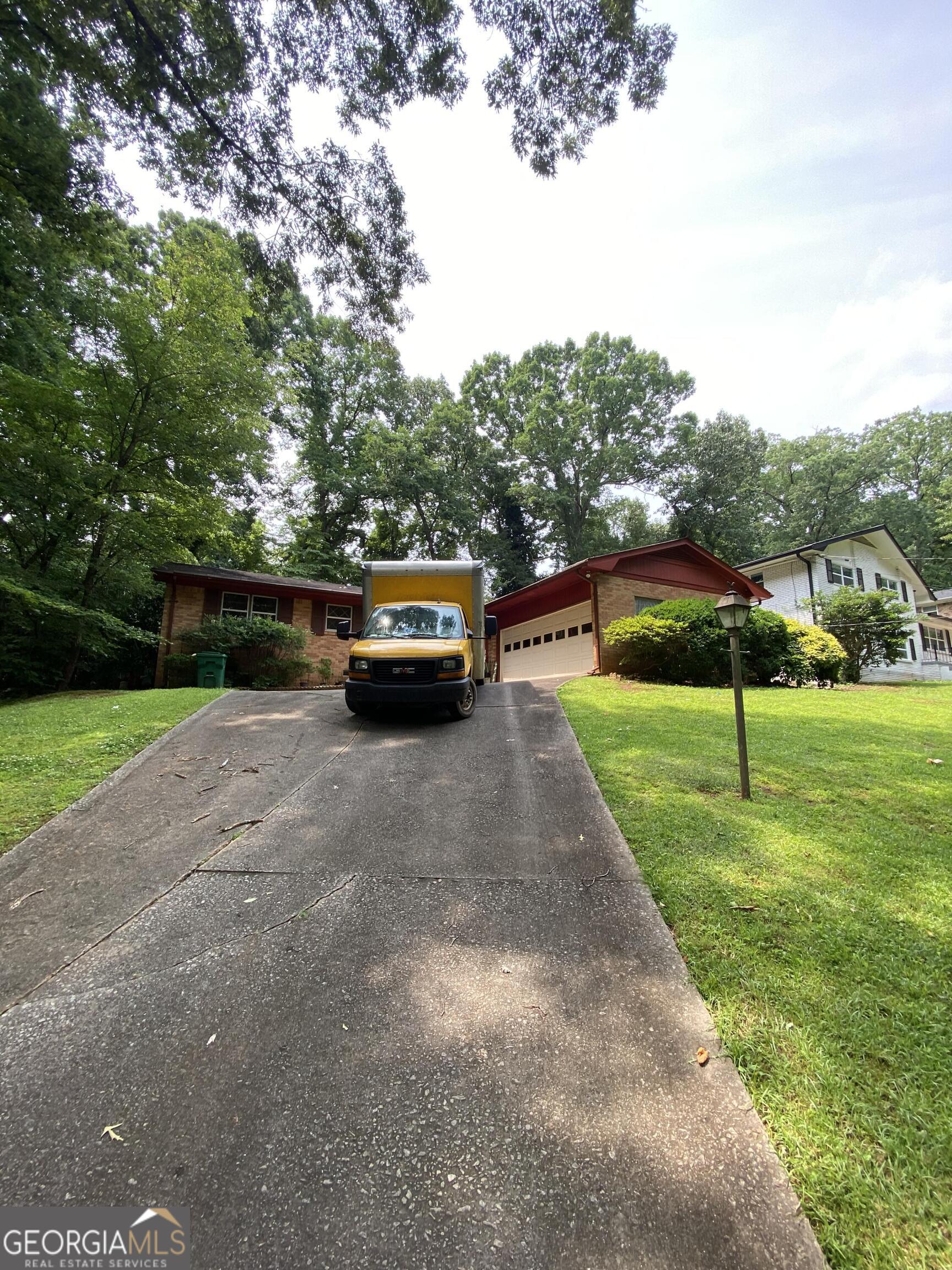 2464 Glenrock Drive Decatur GA 30032