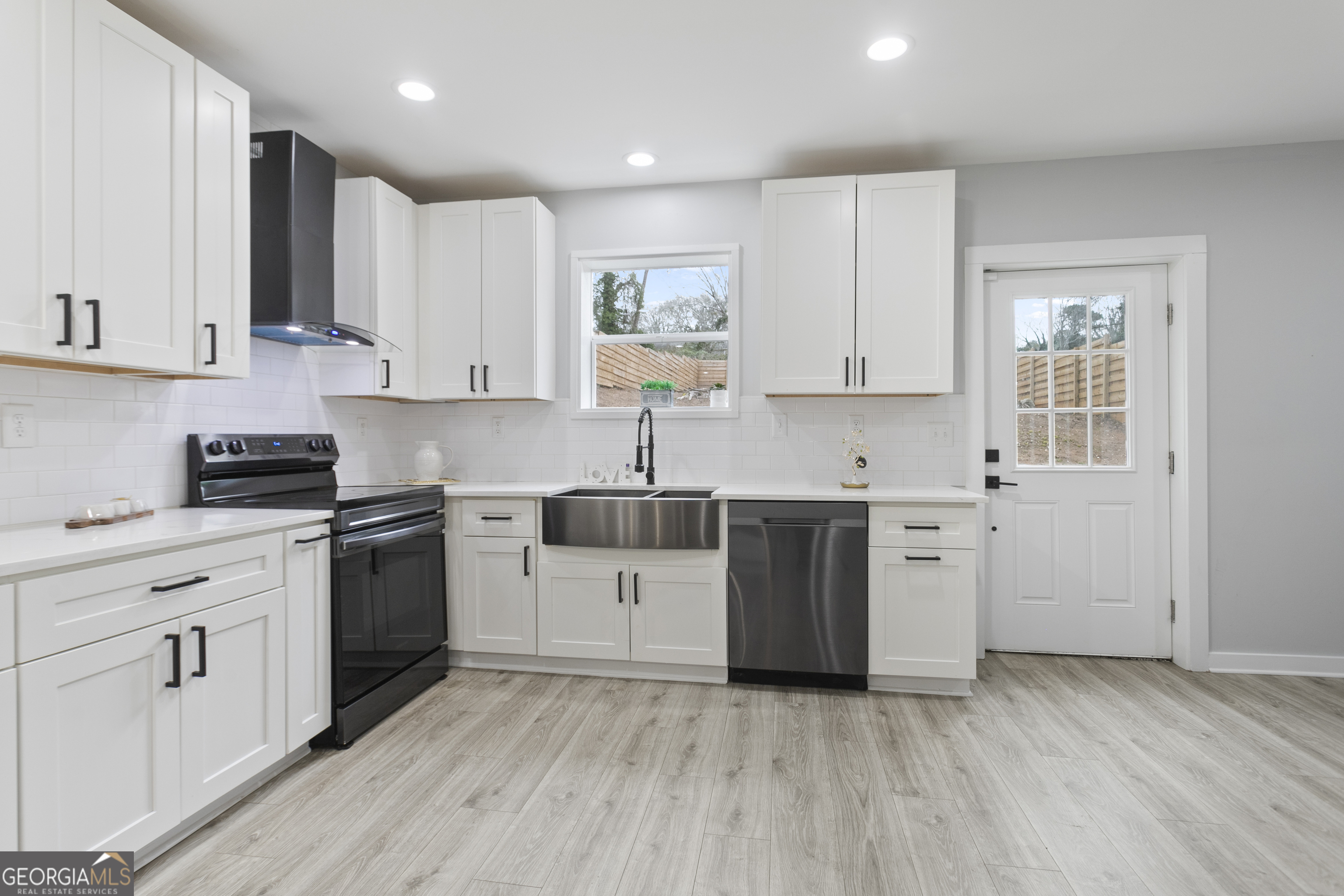 1350 Elizabeth Avenue SW Atlanta GA 30310