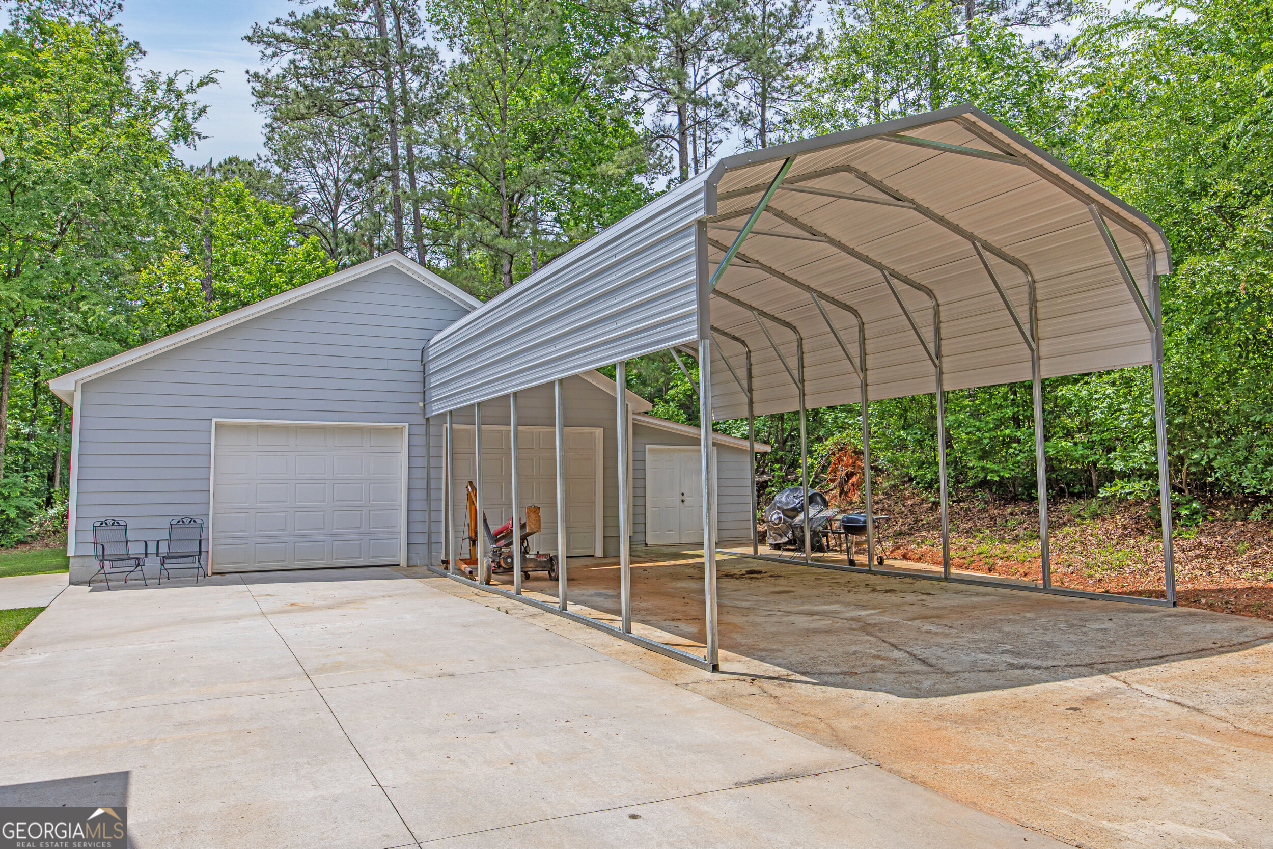 2736 Lester Mill Road Locust Grove GA 30248