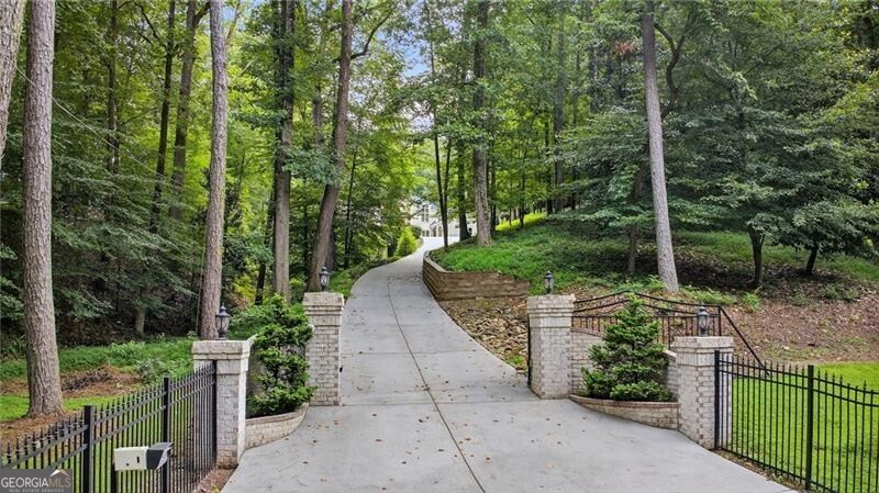 3620 Cloudland Drive NW Atlanta GA 30327