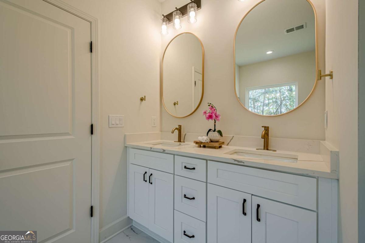 5249 Moon Road Powder Springs GA 30127