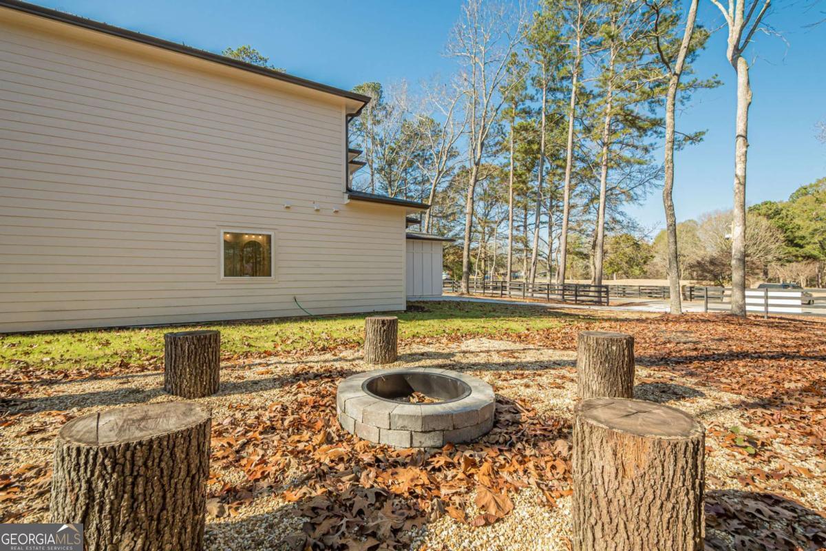 5249 Moon Road Powder Springs GA 30127