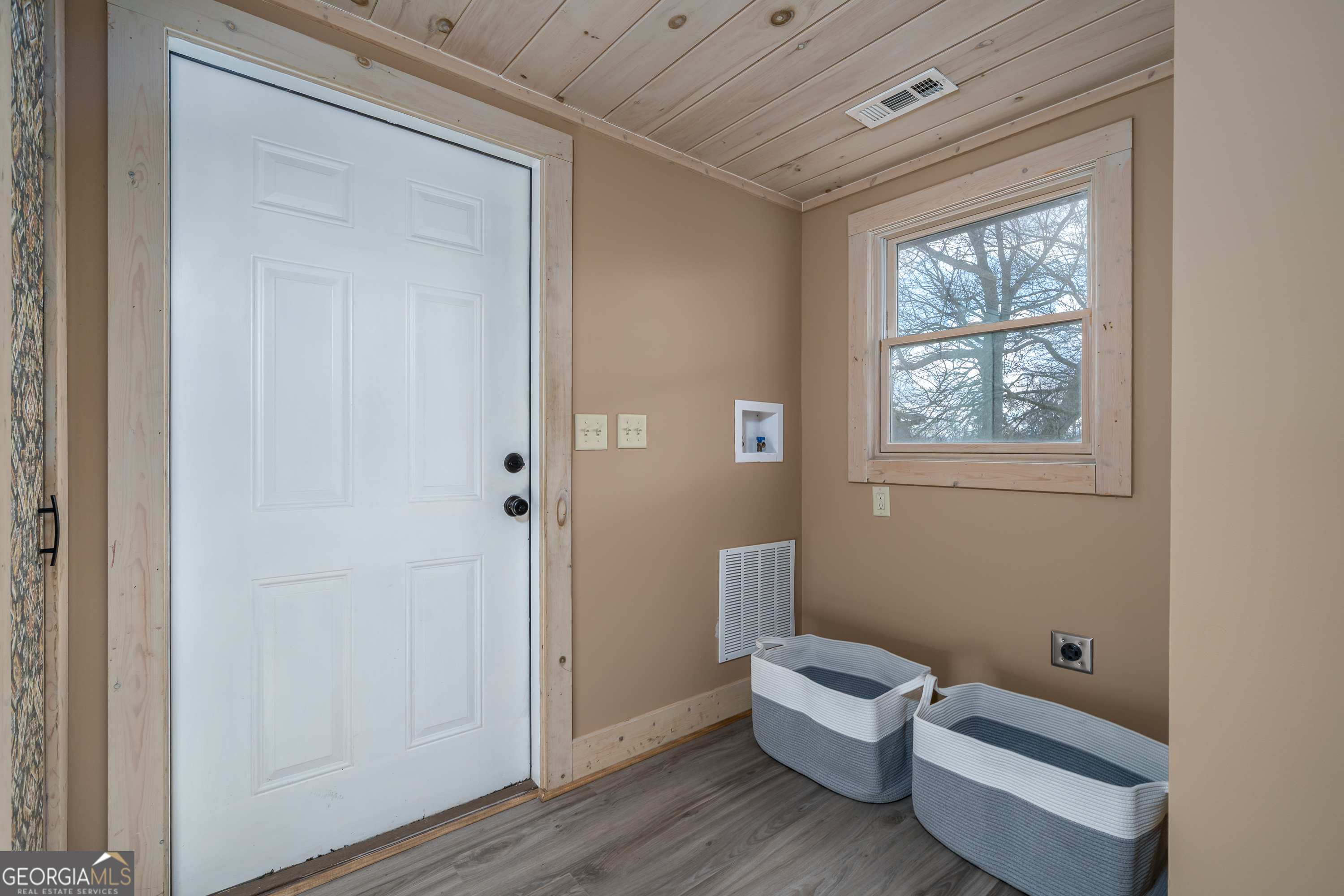 5198 Highway 52e Ellijay GA 30536