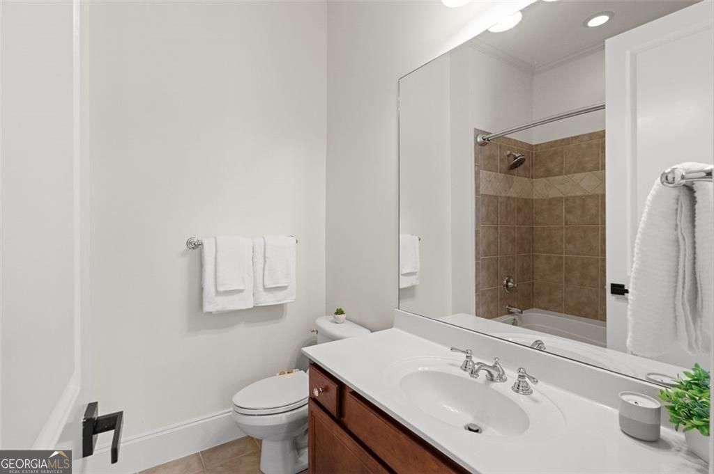 3045 Stone Gate Drive Atlanta GA 30324