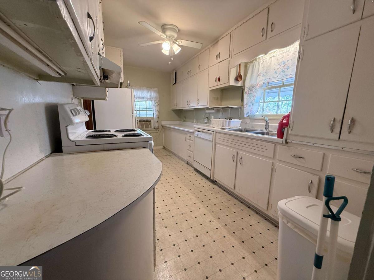 1847 Derrill Drive Decatur GA 30032