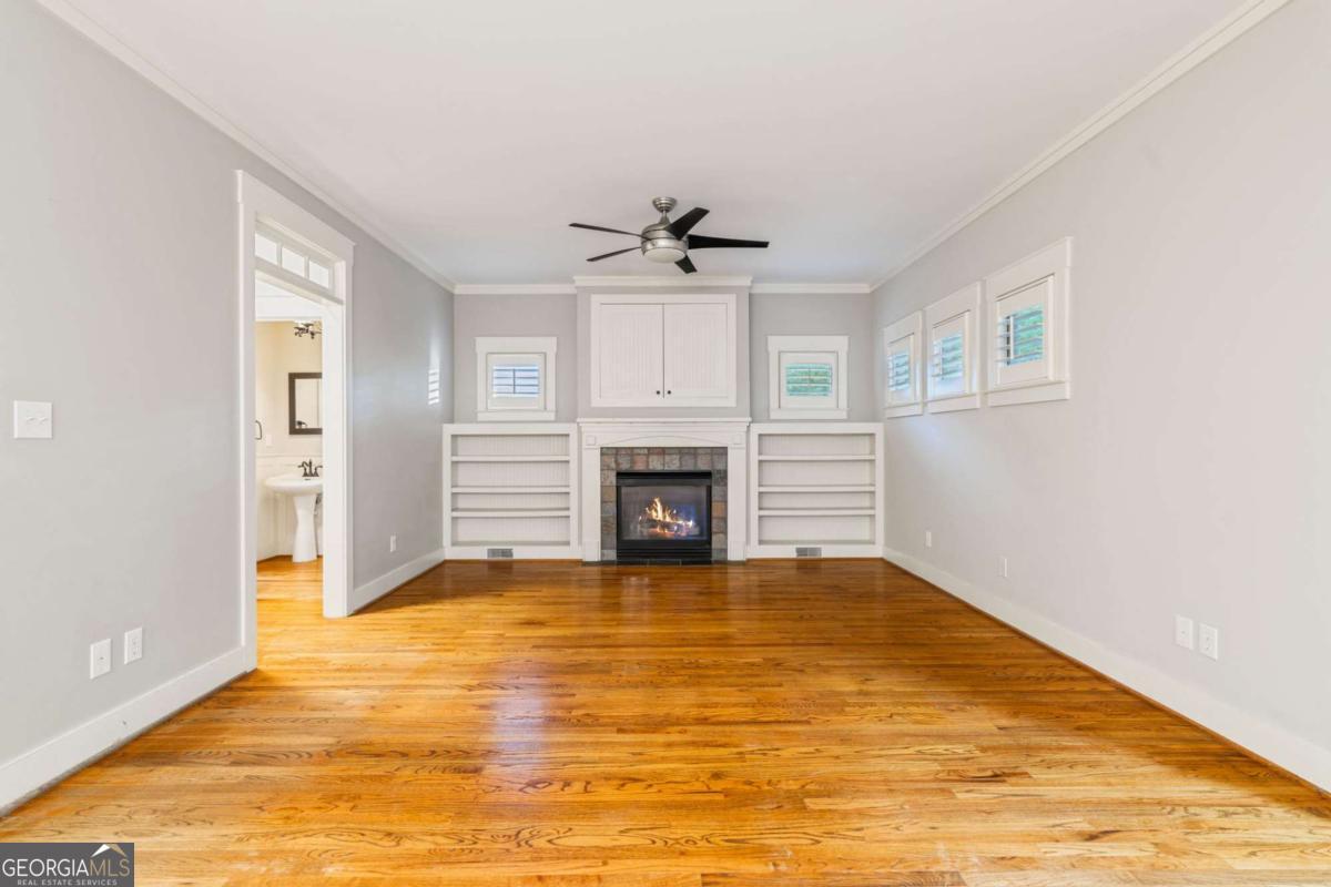2594 Old Roswell Road SE Smyrna GA 30080