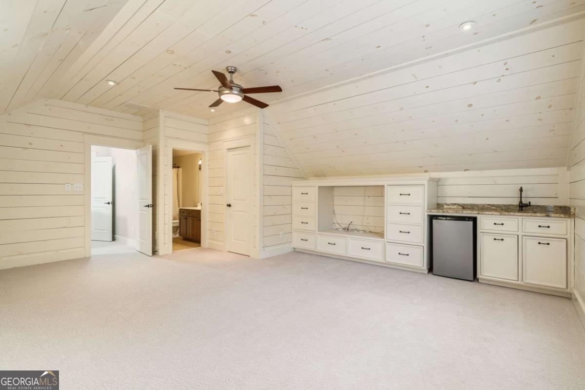2594 Old Roswell Road SE Smyrna GA 30080