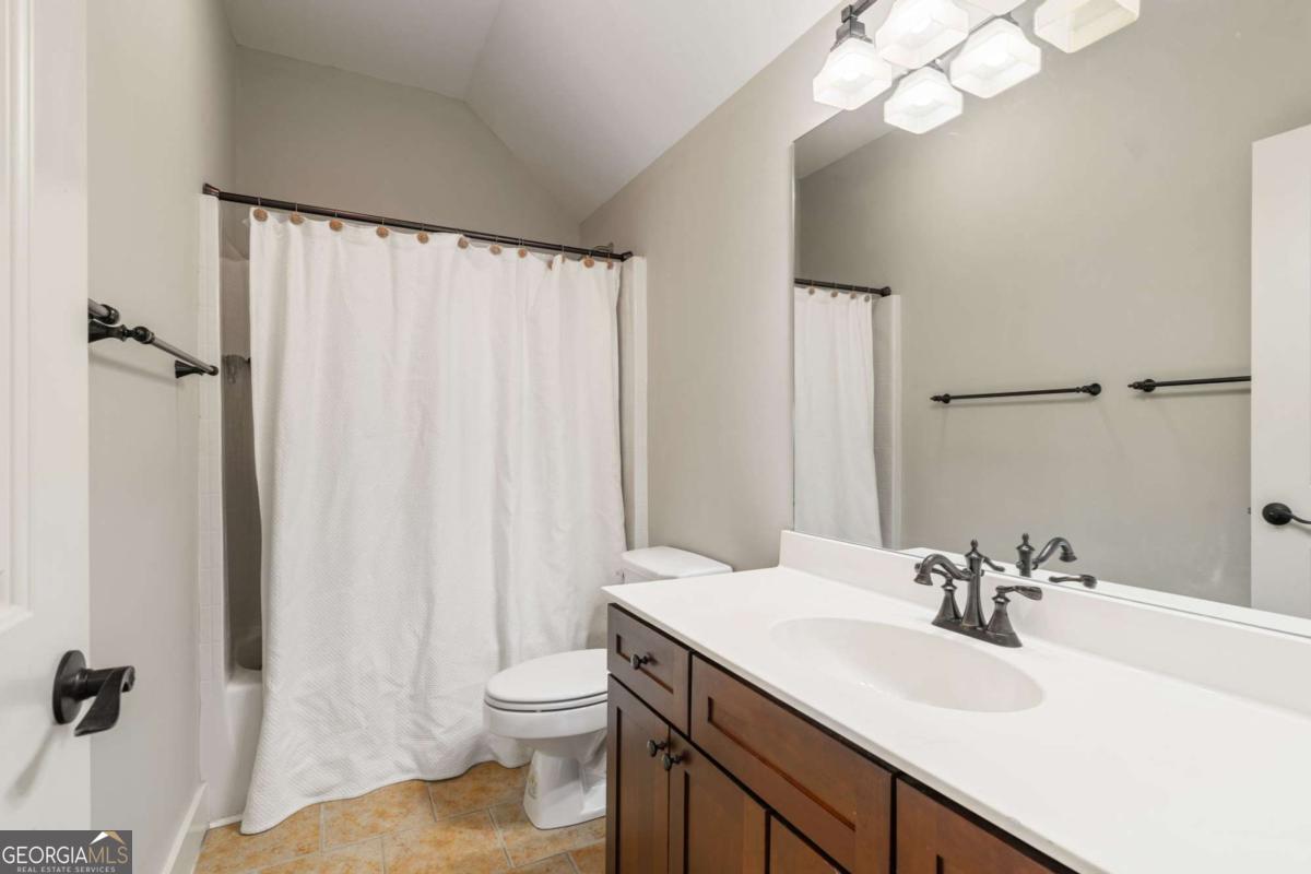 2594 Old Roswell Road SE Smyrna GA 30080