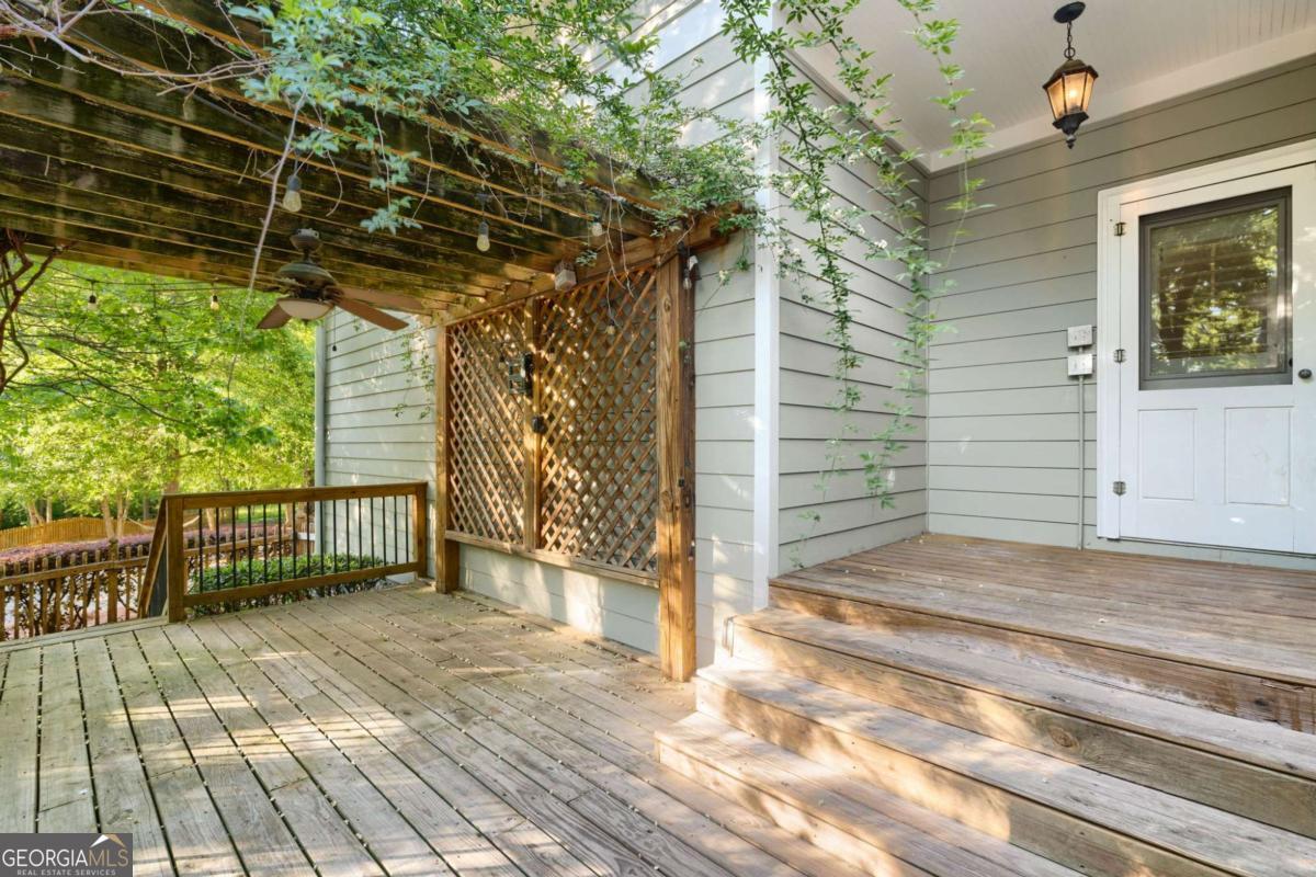 2594 Old Roswell Road SE Smyrna GA 30080