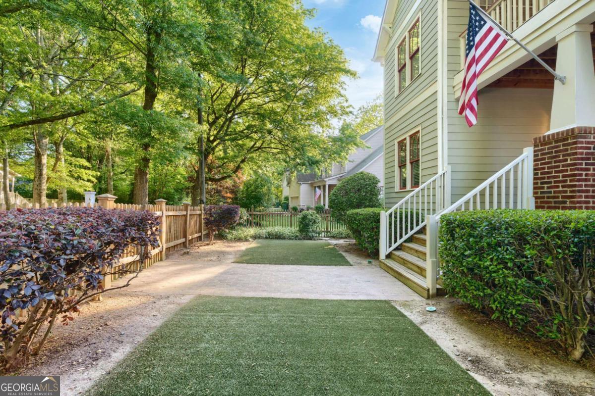 2594 Old Roswell Road SE Smyrna GA 30080