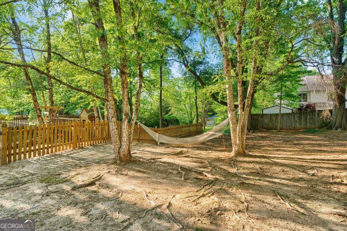 2594 Old Roswell Road SE Smyrna GA 30080