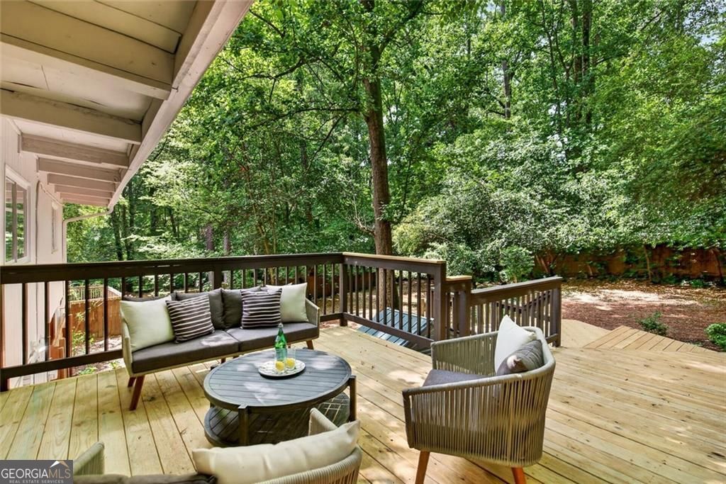 2468 Skyland Trail NE Brookhaven GA 30319