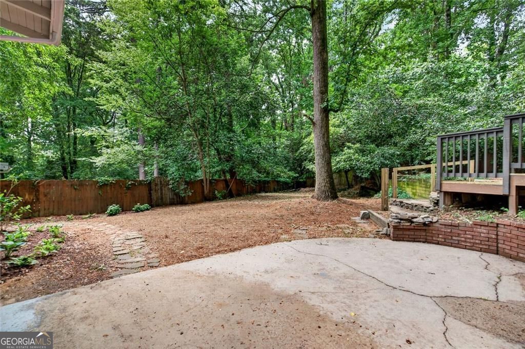2468 Skyland Trail NE Brookhaven GA 30319