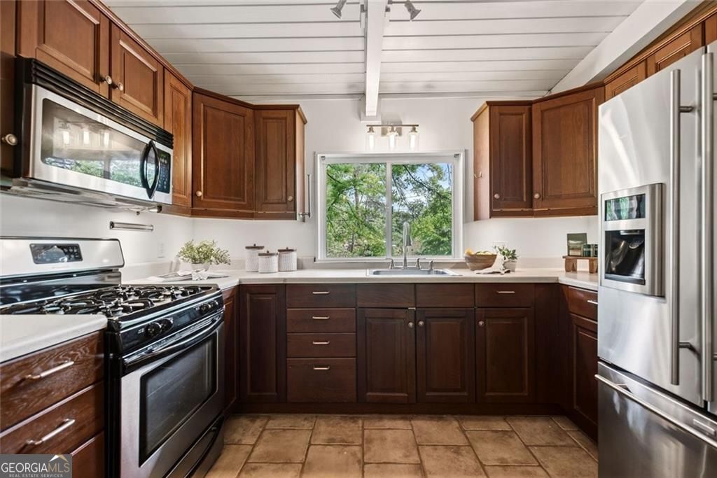 2468 Skyland Trail NE Brookhaven GA 30319