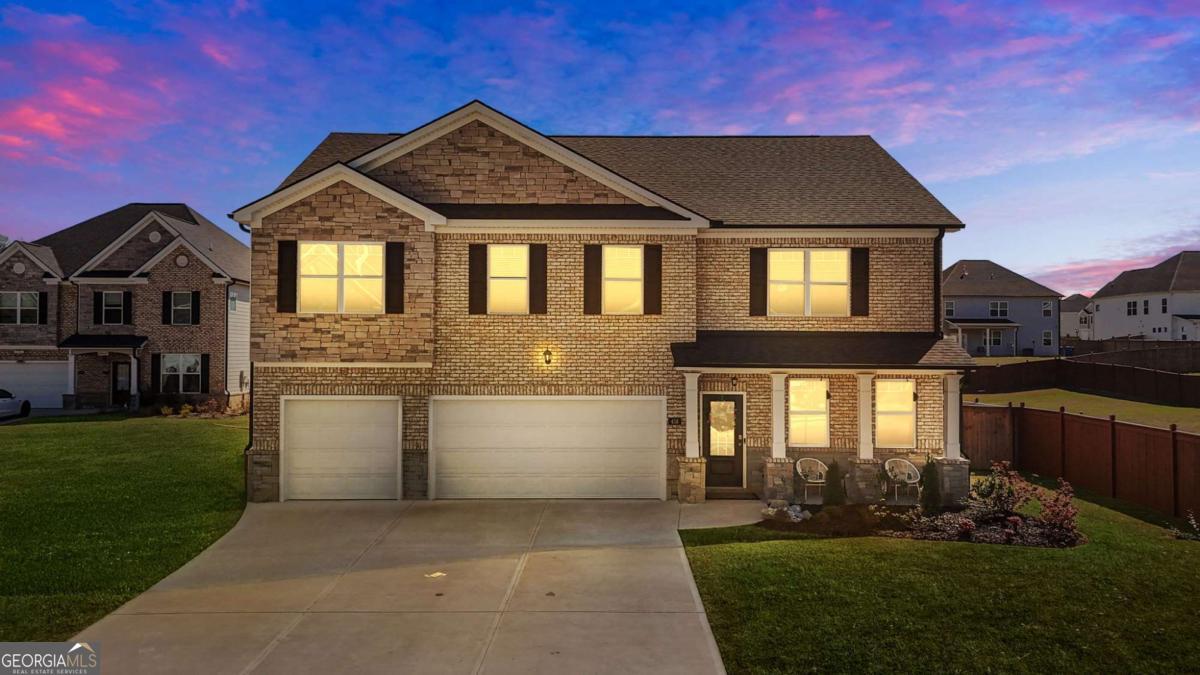 458 Blue Juniper Circle Loganville GA 30052