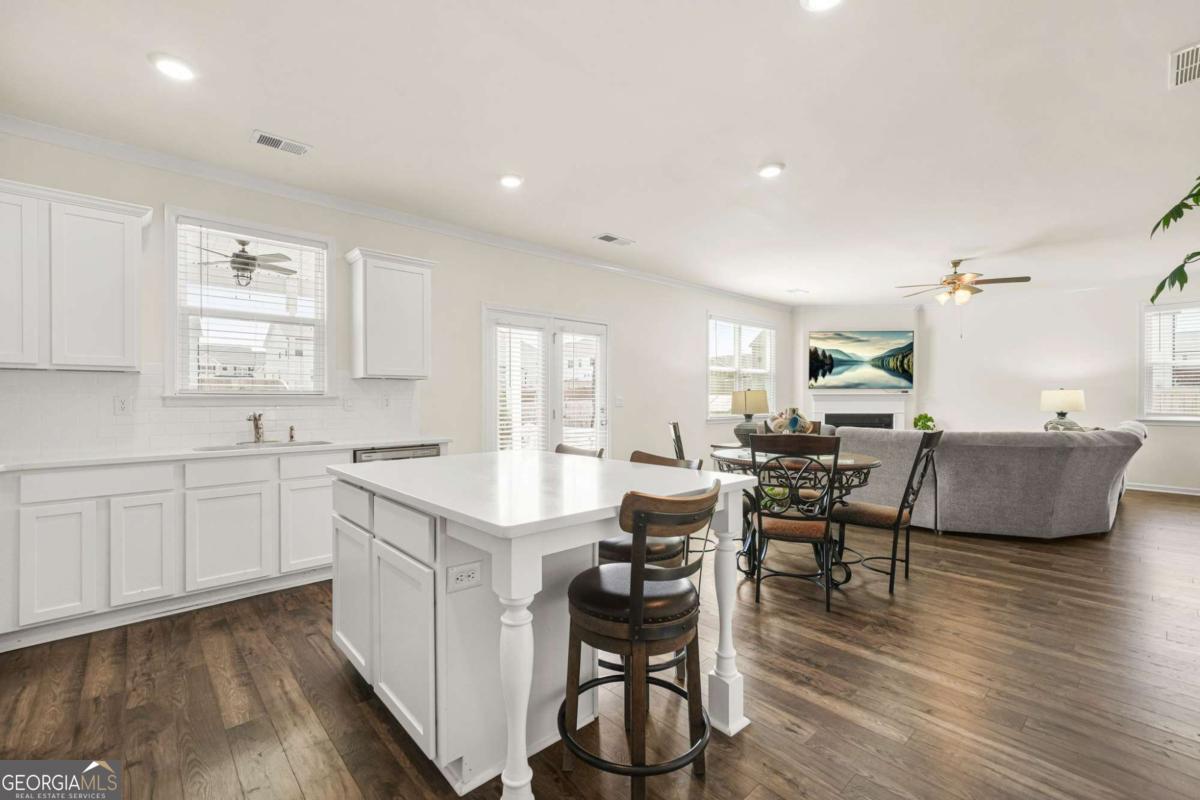 458 Blue Juniper Circle Loganville GA 30052