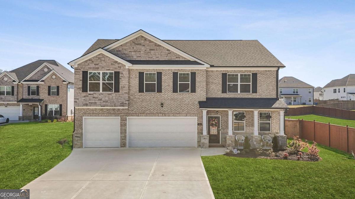 458 Blue Juniper Circle Loganville GA 30052