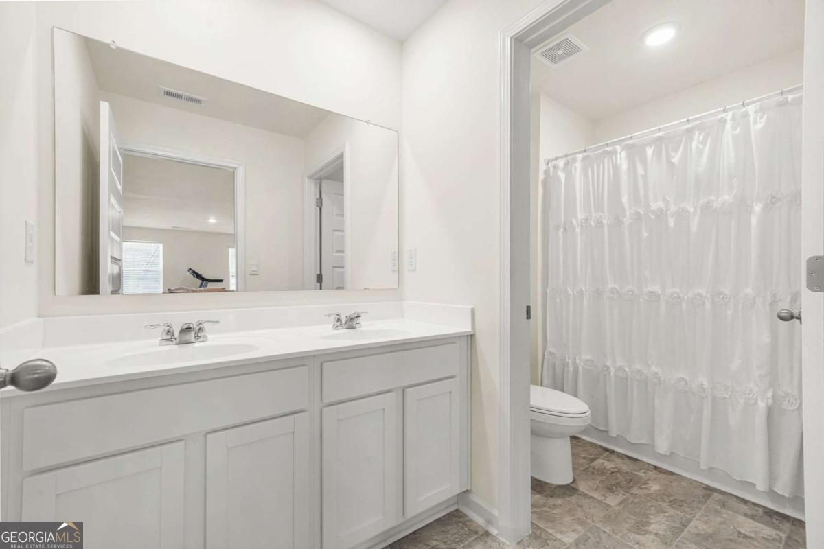 458 Blue Juniper Circle Loganville GA 30052