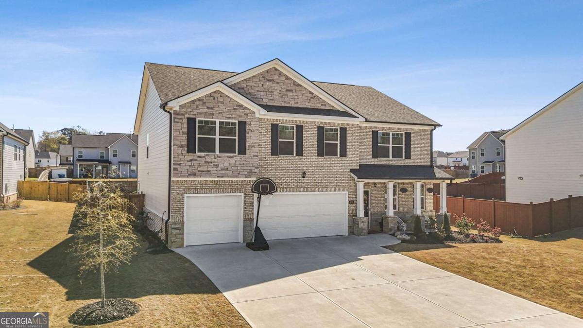 458 Blue Juniper Circle Loganville GA 30052