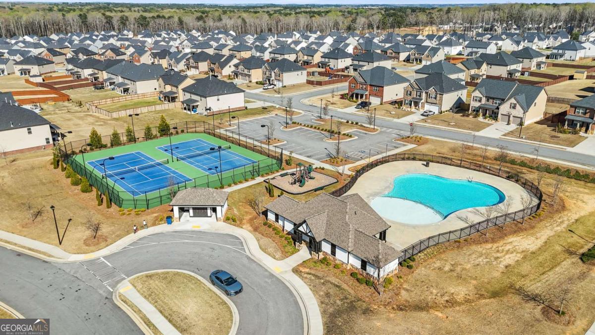 458 Blue Juniper Circle Loganville GA 30052