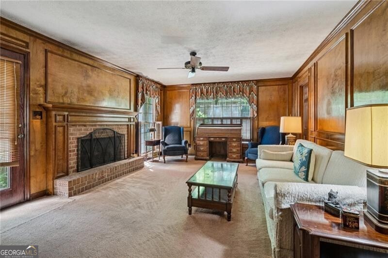 5895 Greenbrier Road Atlanta GA 30328
