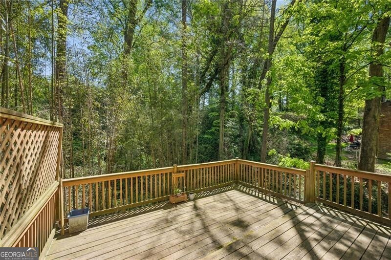 5895 Greenbrier Road Atlanta GA 30328