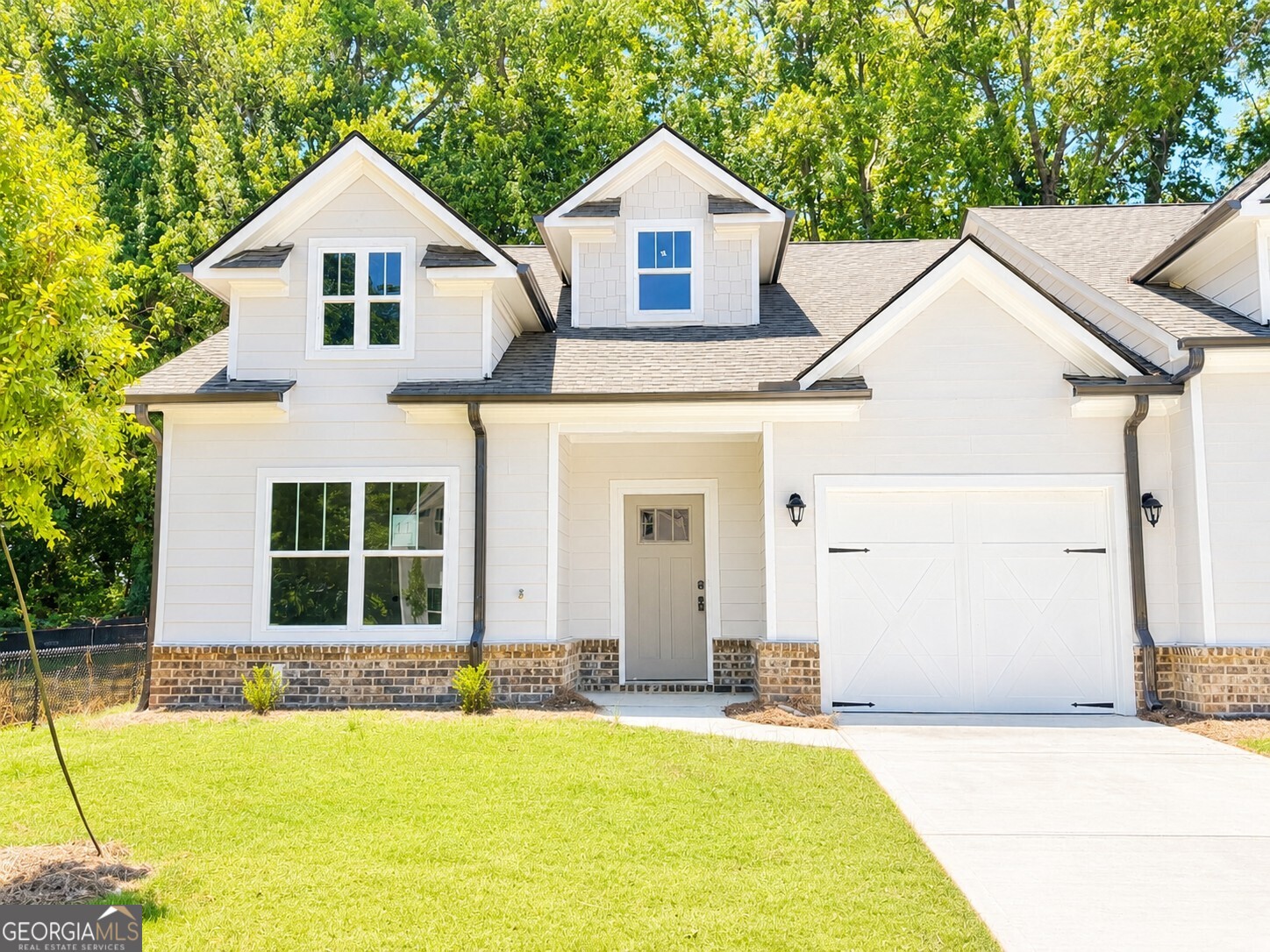 74 Village Court Cleveland GA 30528