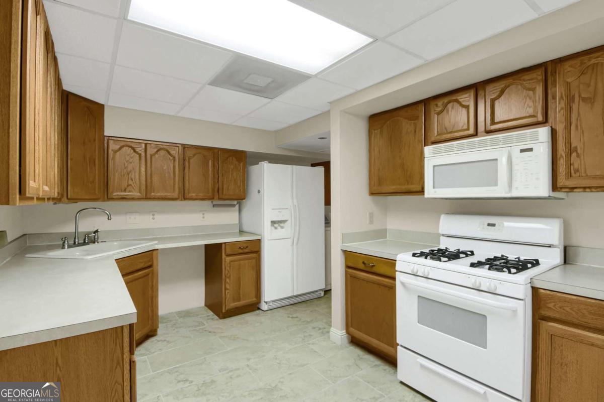 1402 Bromley Drive SE Snellville GA 30078