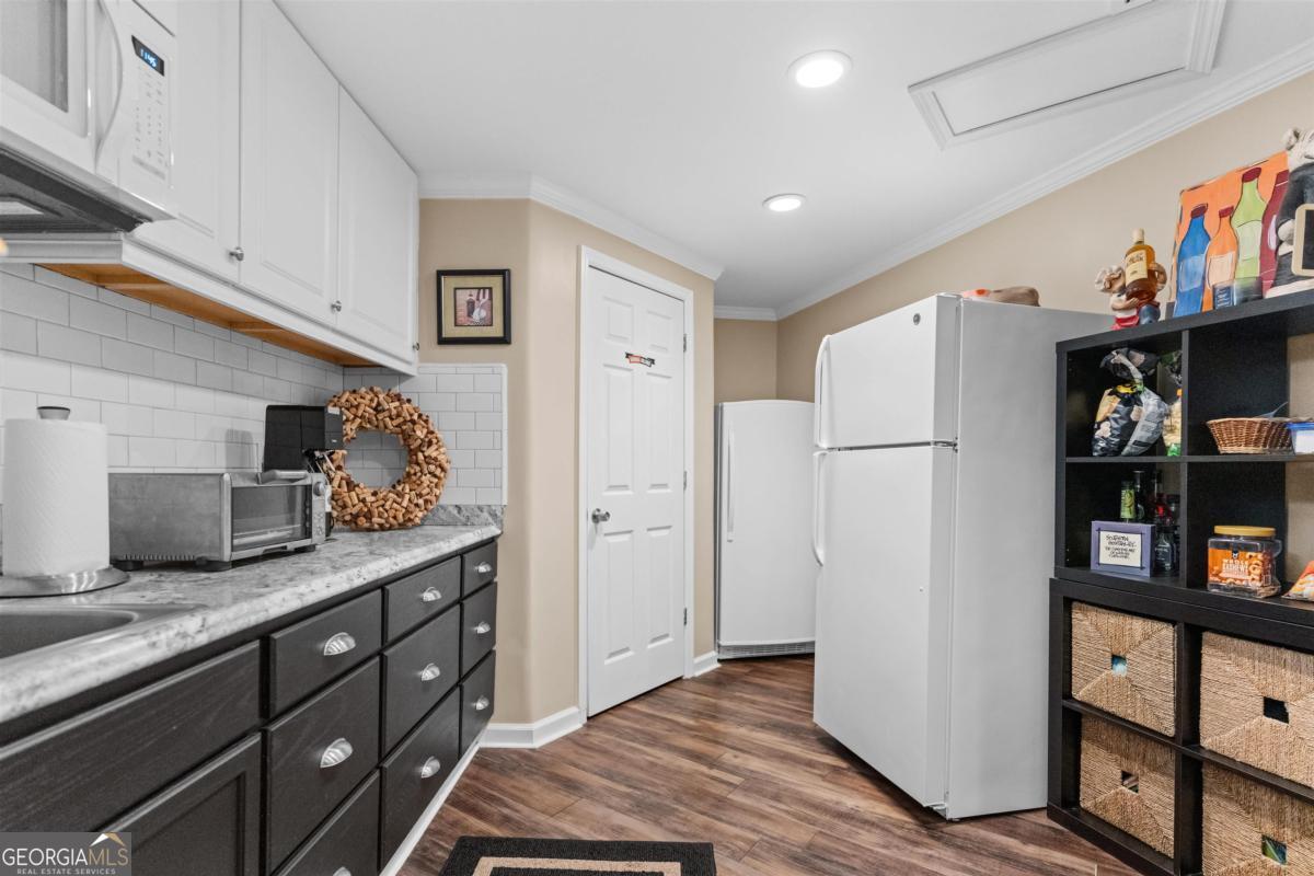 1251 White Oak Drive White Plains GA 30678
