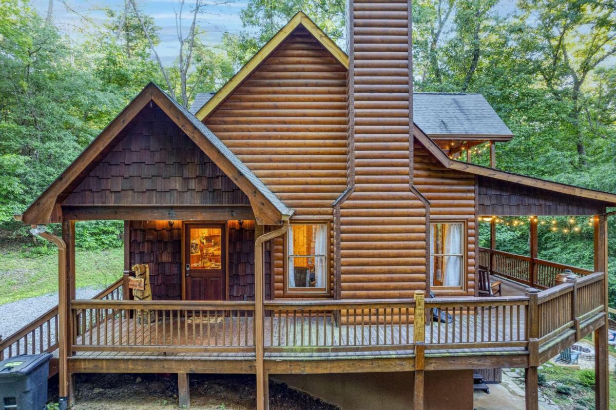 307 Bent Wood Lane Blue Ridge GA 30513