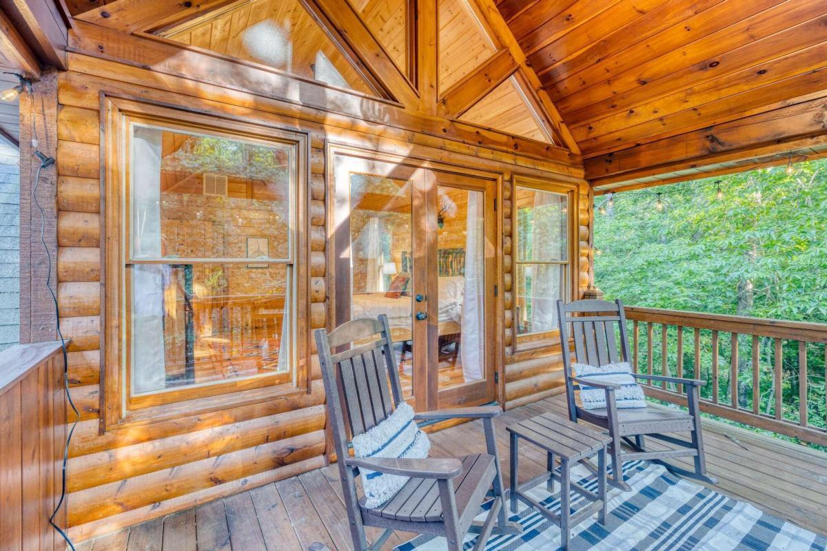 307 Bent Wood Lane Blue Ridge GA 30513