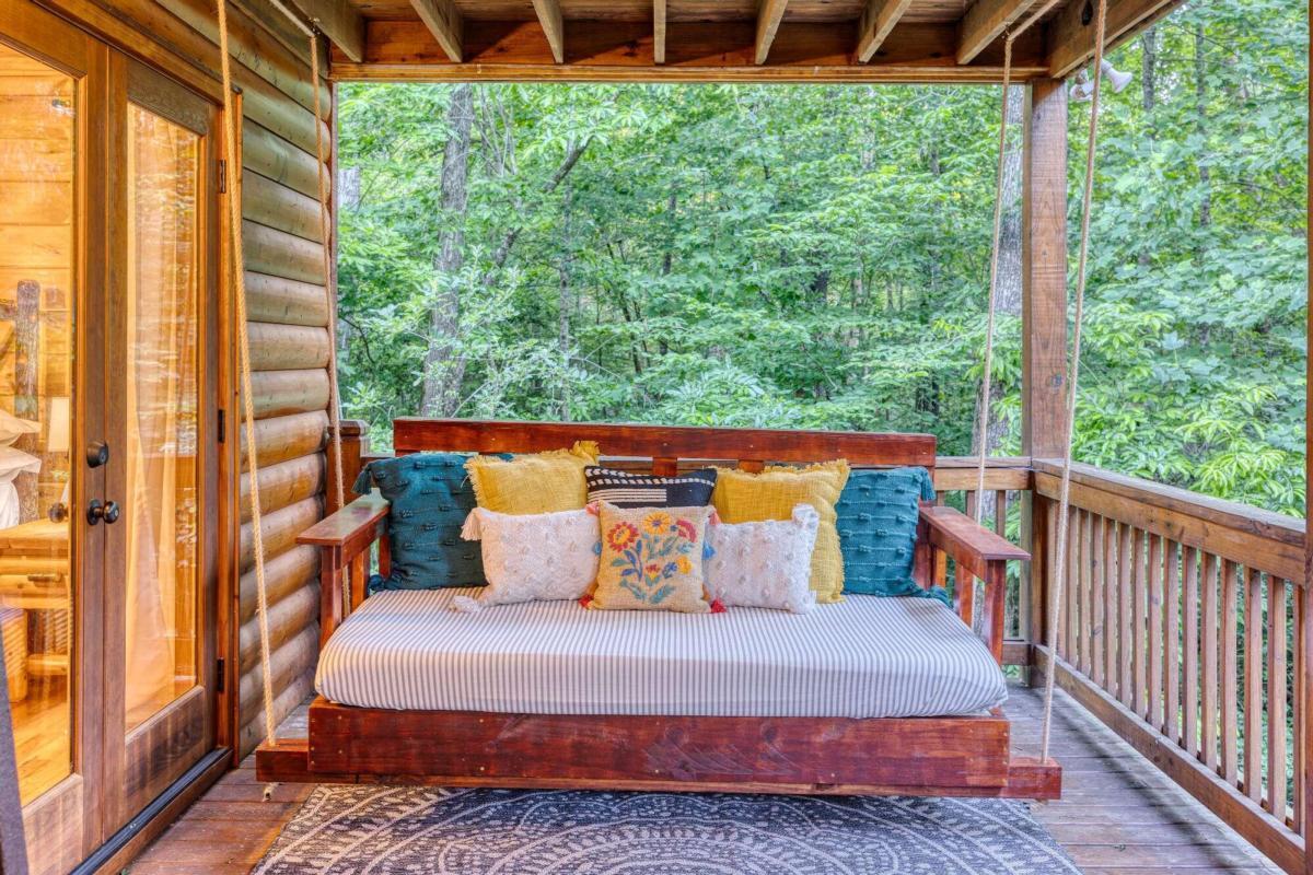 307 Bent Wood Lane Blue Ridge GA 30513